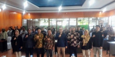 Bimtek Peningkatan Kapasitas Panwaslu Kecamatan, Ketua Bawaslu Sulteng Sampaikan Pantun