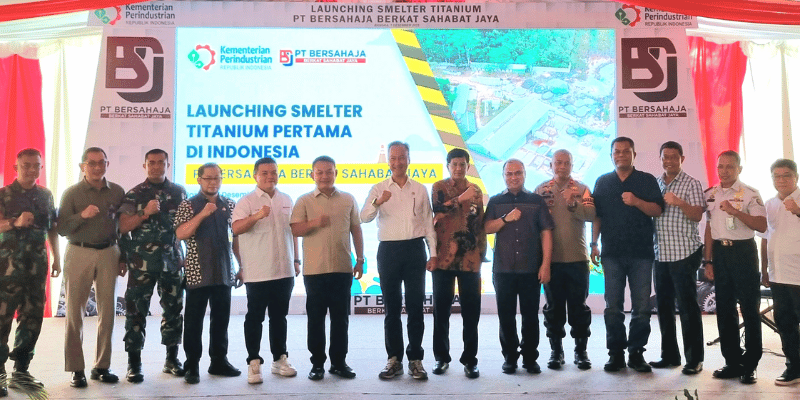 Smelter Titanium Pertama di Indonesia Resmi Dioperasikan