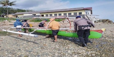Polair Satgas Banops OMB Tinombala Ajak Nelayan Sukseskan Pemilu Damai 2024