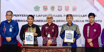Bupati Pohuwato dan Wakil Ketua DPRD Terima LHPK BPK RI