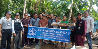 DPC PJS Sibolga-Tapteng Sambangi Korban Bencana, Berikan Bantuan Sembako